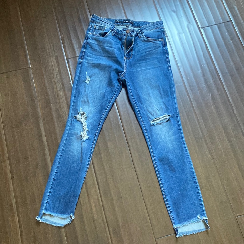 STS Blue Distressed jeans very soft and stretchy